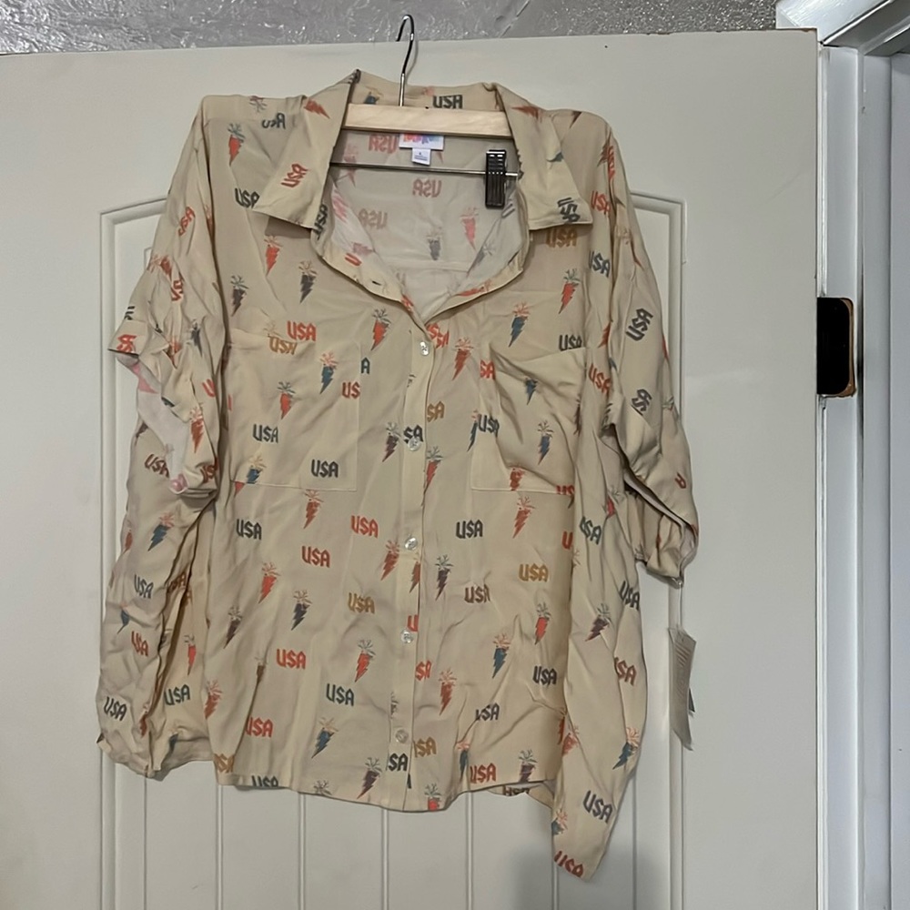 NWT LuLaroe button up USA shirt
